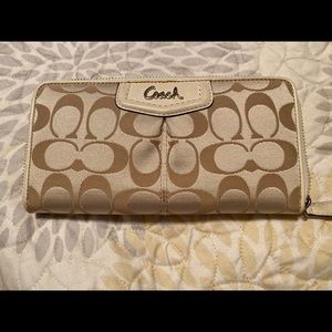 Coach wallet